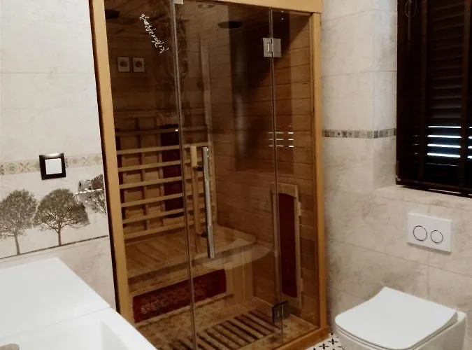 Izby Pod Litwinka بيت للعطل